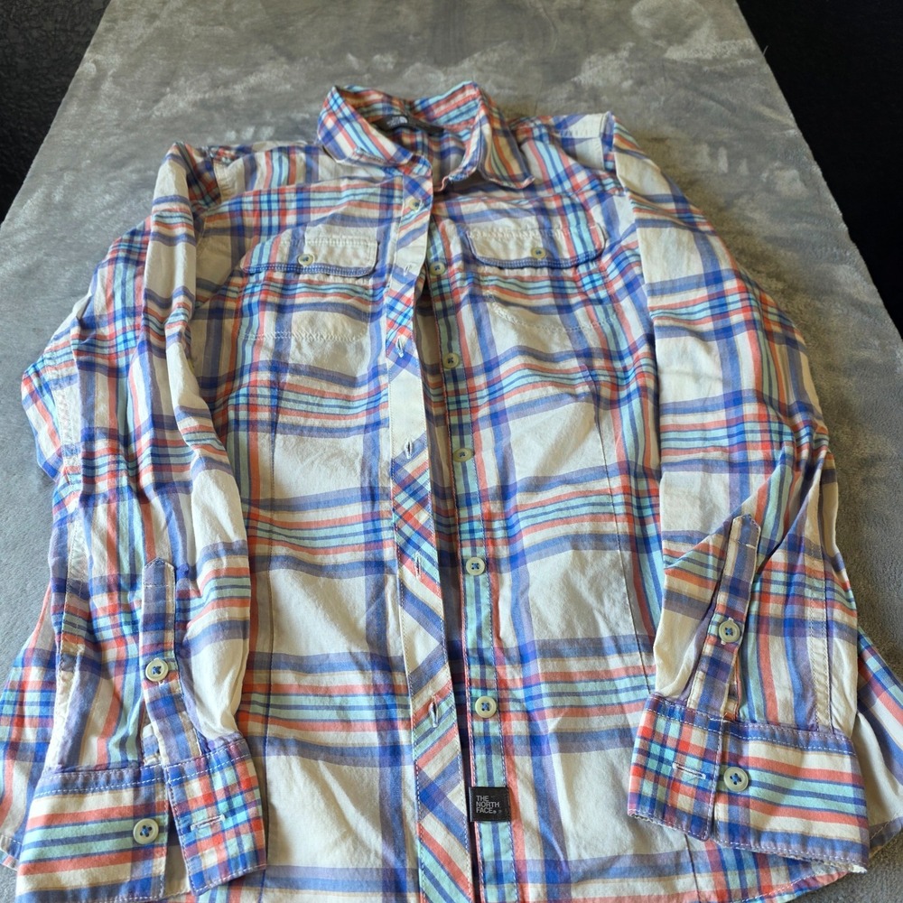 The North Face Casual‎ Plaid, Button Down Shirt, Women's Size Medium -0241